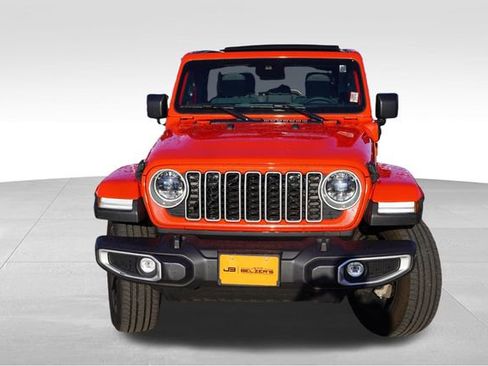 Certified 2025 Jeep Wrangler Unlimited Sahara w/ Safety Group AWD/4WD image 13