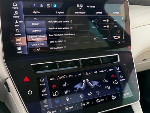 Used 2023 Maserati Grecale Modena AWD/4WD image 37