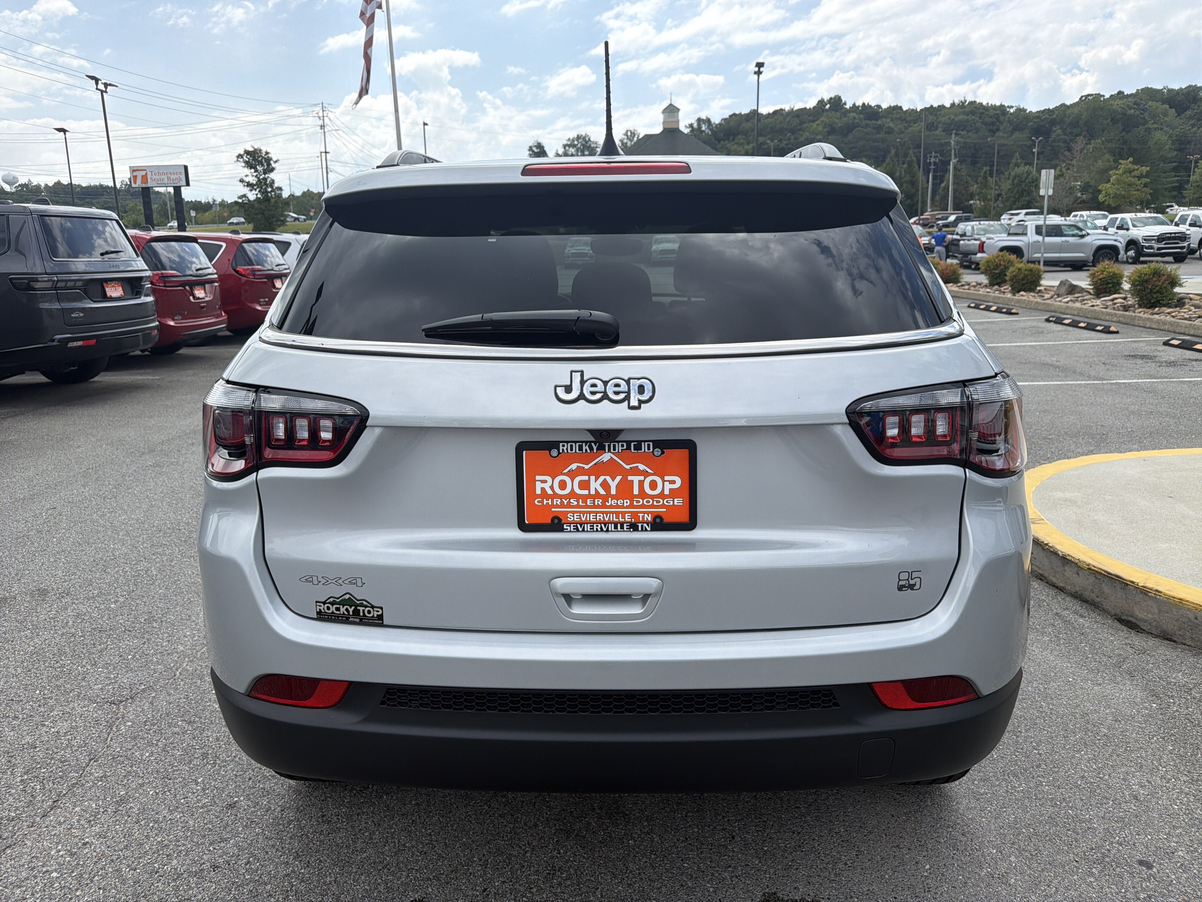 New 2026 Jeep Compass Latitude AWD/4WD image 7