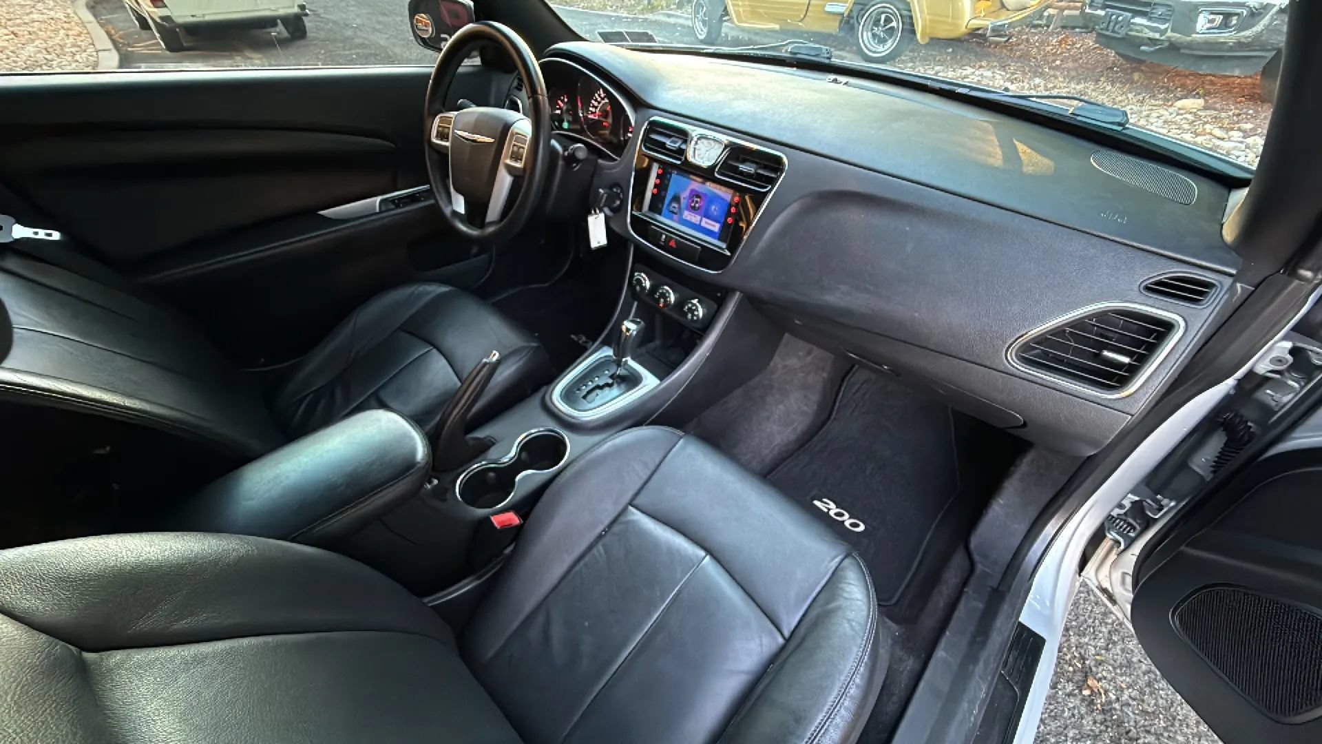Used 2012 Chrysler 200 Touring FWD image 21