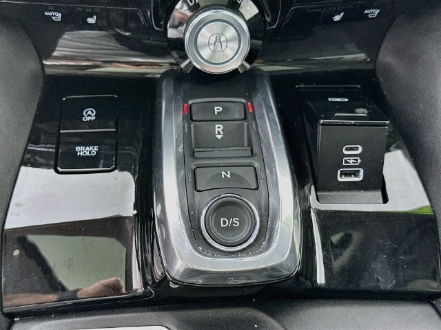 Used 2024 Acura MDX SH-AWD image 15