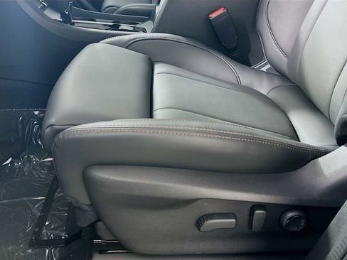 New 2026 Subaru Ascent Limited Bronze image 18