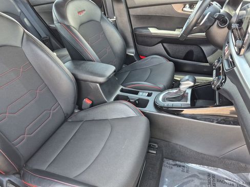 Certified 2023 Kia Forte GT FWD image 17