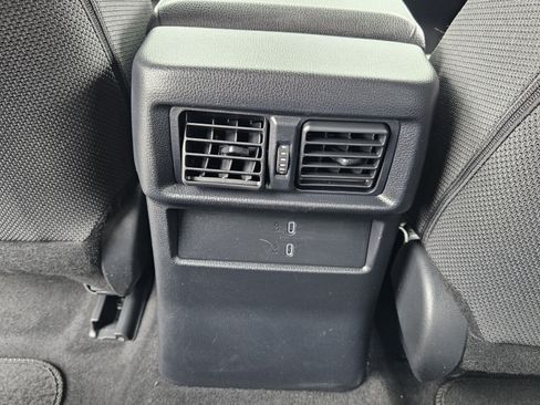 Certified 2025 Toyota 4Runner SR5 AWD/4WD image 11