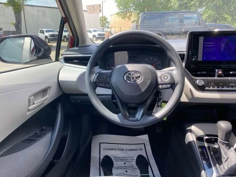 Used 2023 Toyota Corolla LE FWD image 17