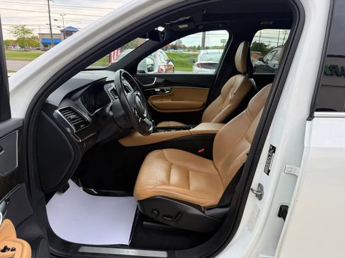 Used 2018 Volvo XC90 T6 Momentum w/ Convenience Package AWD/4WD image 20