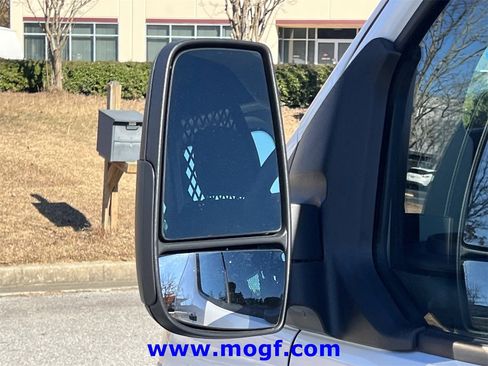 Used 2024 Ford Transit 250 Low Roof w/ Exterior Upgrade Package image 28