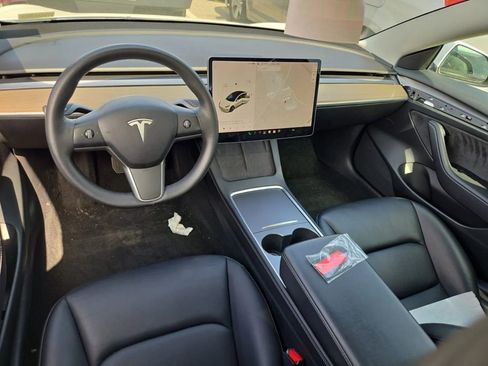 Used 2022 Tesla Model 3 RWD image 3