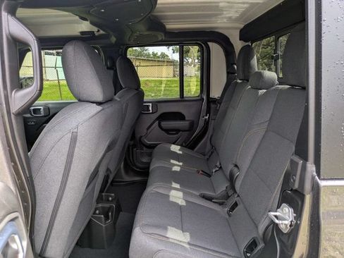 New 2026 Jeep Gladiator Sport AWD/4WD image 13