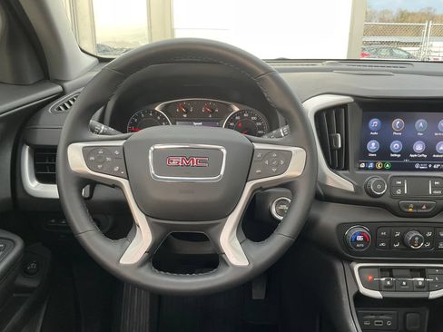 Used 2023 GMC Terrain SLT w/ Infotainment Package II AWD/4WD image 4