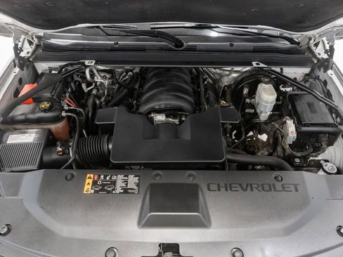 Used 2018 Chevrolet Tahoe LT image 3