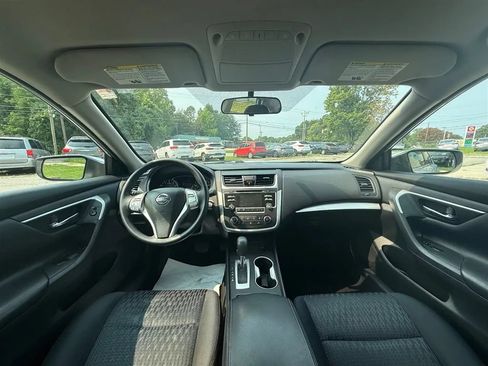Used 2017 Nissan Altima 2.5 S w/ Power Driver Seat Package FWD image 9