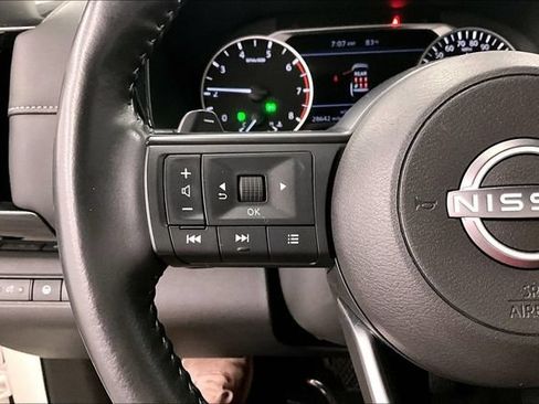 Used 2024 Nissan Pathfinder SV AWD/4WD image 27