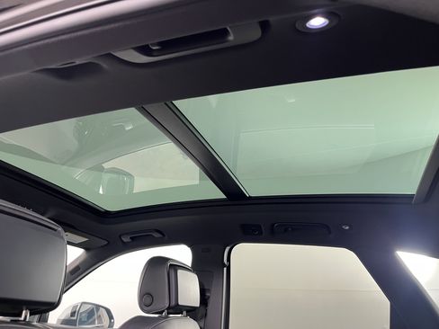 Used 2018 Audi SQ5 Premium Plus w/ Navigation Package image 18