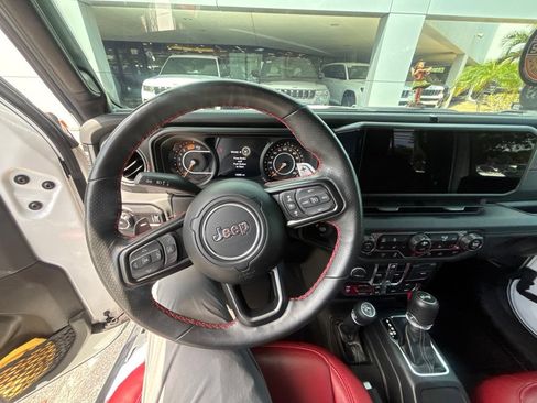 Used 2024 Jeep Wrangler Unlimited Rubicon 392 AWD/4WD image 12