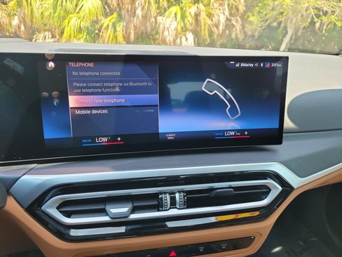 Used 2024 BMW 330i Sedan w/ Premium Package RWD image 25