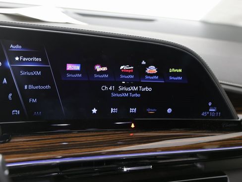 Used 2023 Cadillac Escalade Luxury image 17