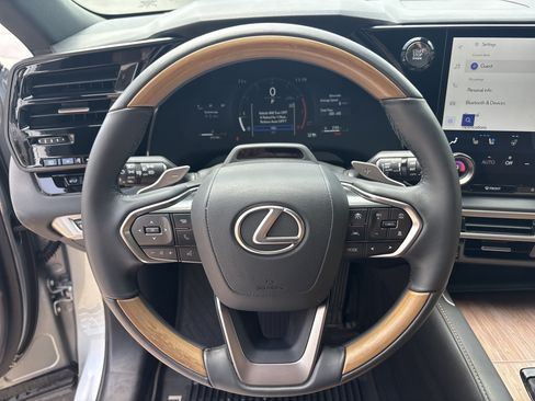 Used 2025 Lexus RX 350 Premium w/ Convenience Package AWD/4WD image 18