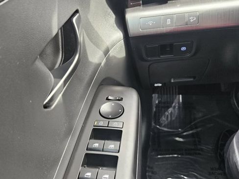 Used 2025 Hyundai Kona SEL image 20