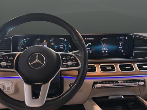 Used 2022 Mercedes-Benz GLE 350 4MATIC image 11