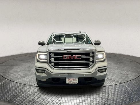 Used 2017 GMC Sierra 1500 SLT image 2