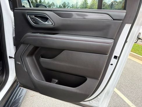 Used 2022 Chevrolet Suburban RST w/ Luxury Package RWD image 16