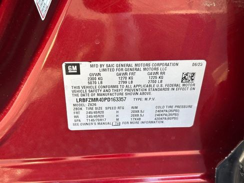 Certified 2023 Buick Envision Preferred w/ Sport Touring Package image 25