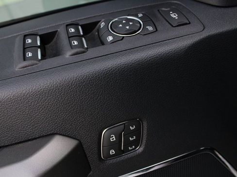 Used 2022 Ford F350 Platinum w/ Tremor Off-Road Package image 19