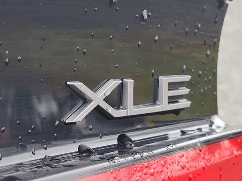 Used 2023 Toyota Prius XLE image 29