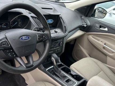 Used 2018 Ford Escape SE w/ Ford Safe & Smart Package AWD/4WD image 9