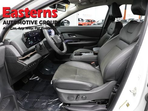 Used 2024 Nissan Ariya AWD image 14