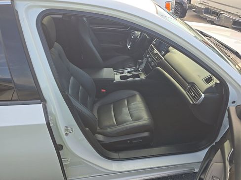 Used 2019 Honda Accord EX-L image 11