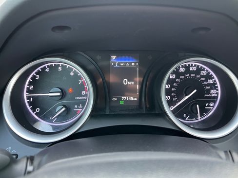 Used 2022 Toyota Camry LE image 14