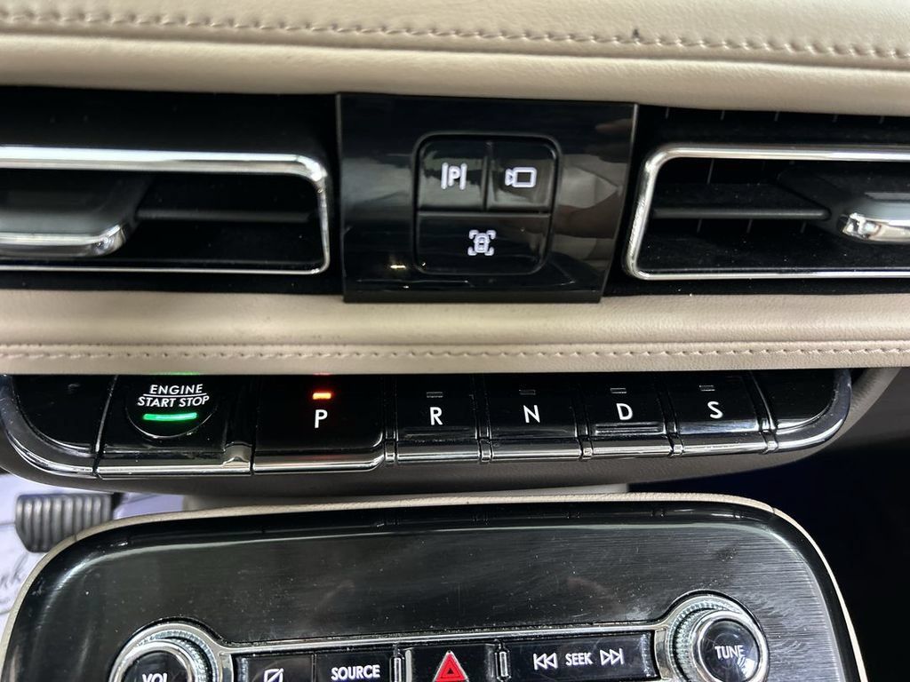 Used 2022 Lincoln Nautilus Reserve AWD/4WD image 18