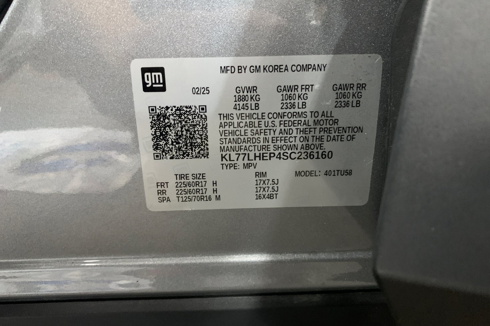 Used 2025 Chevrolet Trax LT w/ LT Convenience Package FWD image 35