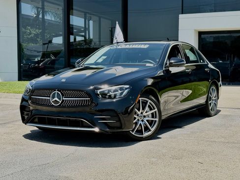 Used 2023 Mercedes-Benz E 450 4MATIC Sedan image 2