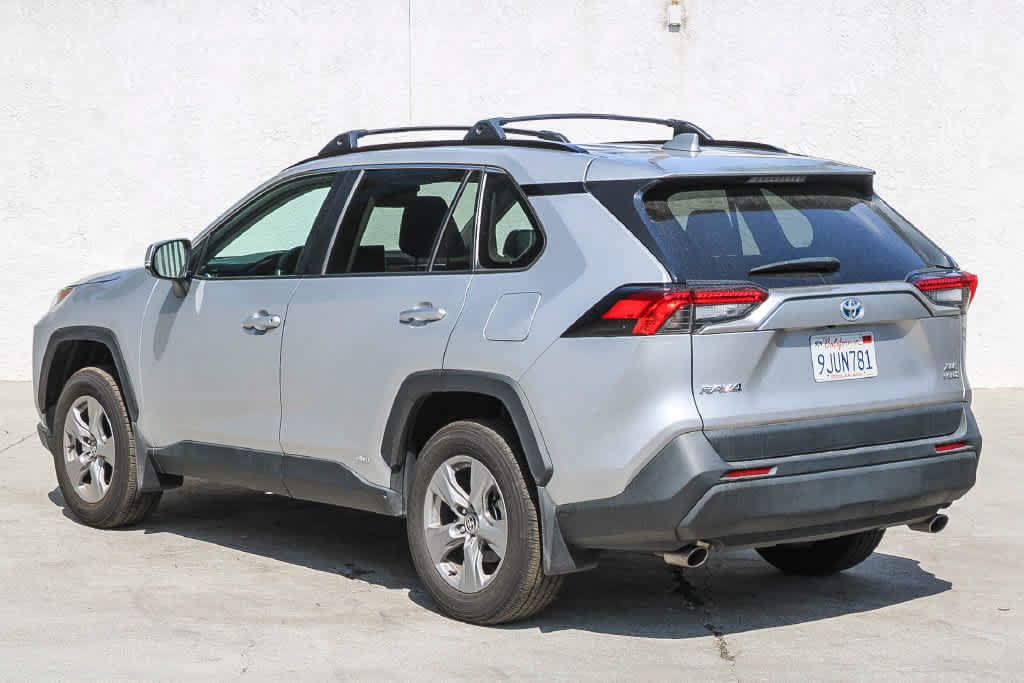 Used 2024 Toyota RAV4 XLE w/ Convenience Package AWD/4WD image 4