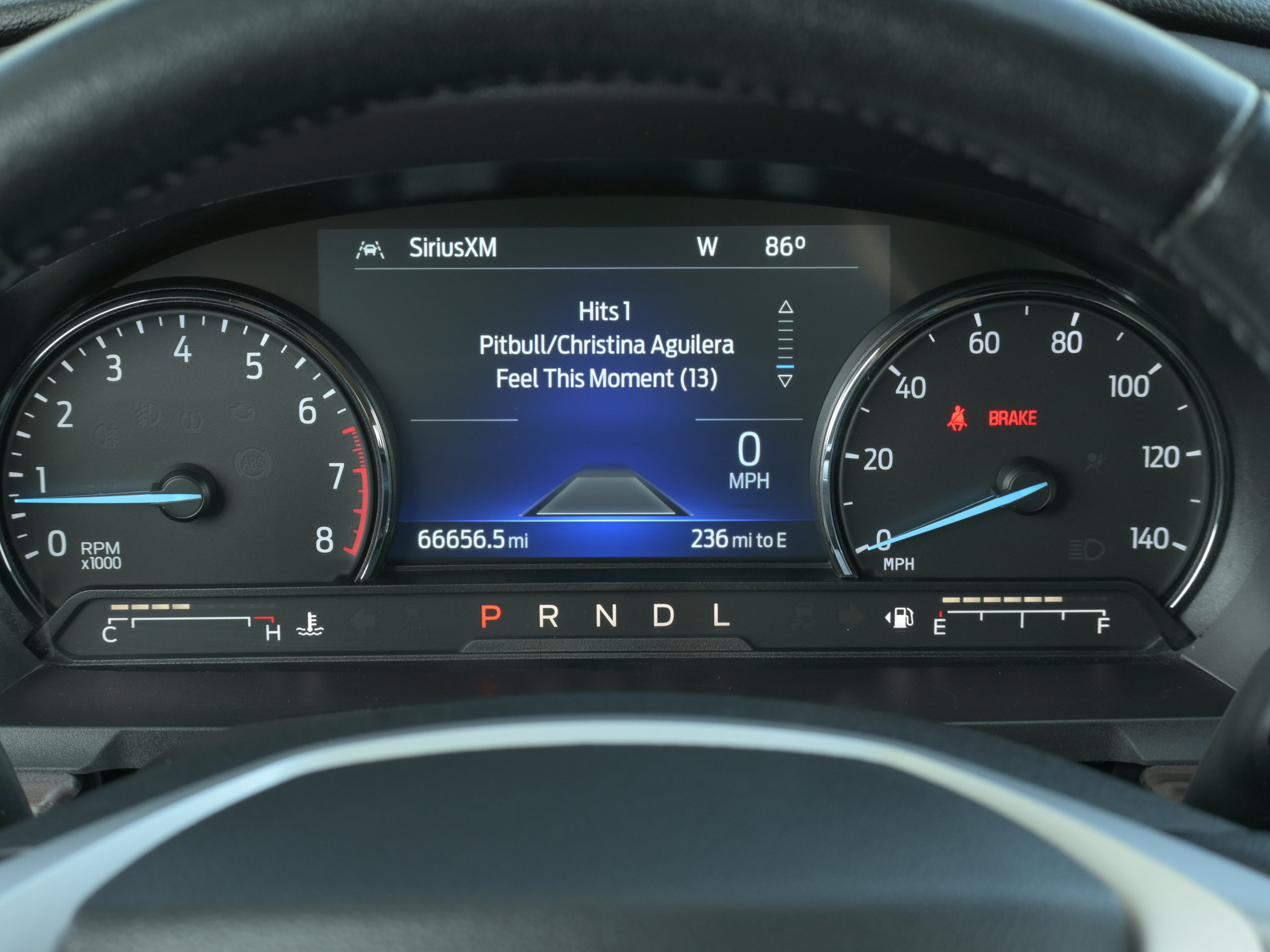 Used 2023 Ford Explorer Limited AWD/4WD image 23