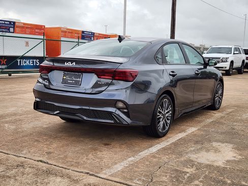 Used 2024 Kia Forte GT-Line w/ GT-Line Premium Package FWD image 6