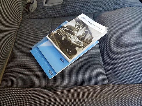 Used 2007 Ford Crown Victoria Police Interceptor image 30