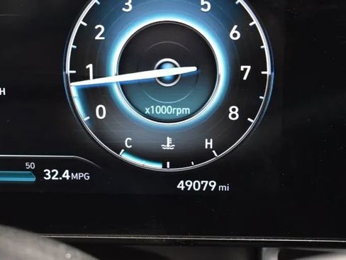 Used 2024 Hyundai Elantra SEL FWD image 27