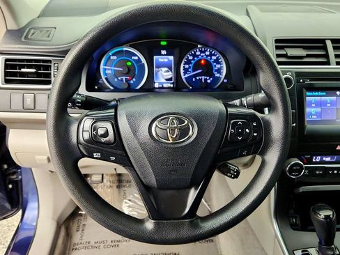 Used 2017 Toyota Camry LE FWD image 13