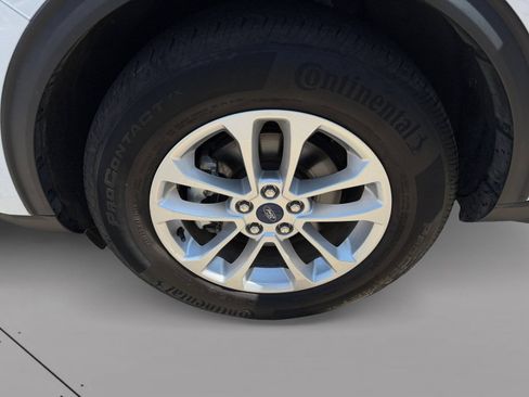 Used 2022 Ford Escape SE AWD/4WD image 3