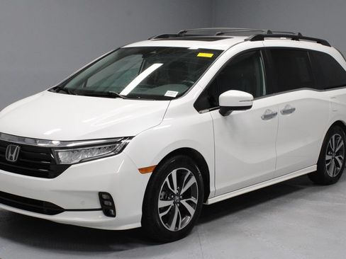 Used 2023 Honda Odyssey Touring image 8