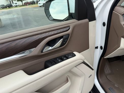 Used 2022 GMC Yukon Denali AWD/4WD image 46
