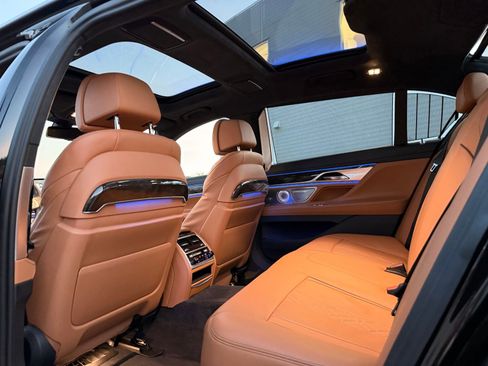 Used 2017 BMW 750i xDrive 750i xDrive image 23