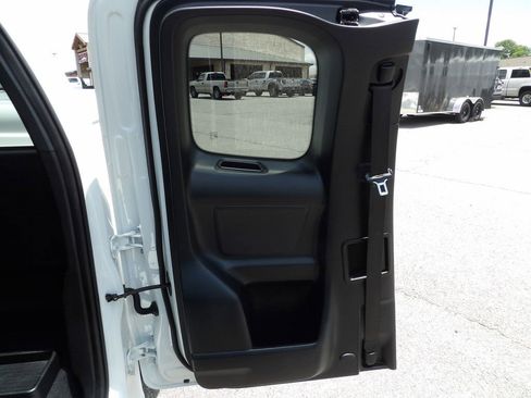 Used 2020 Toyota Tacoma SR image 27