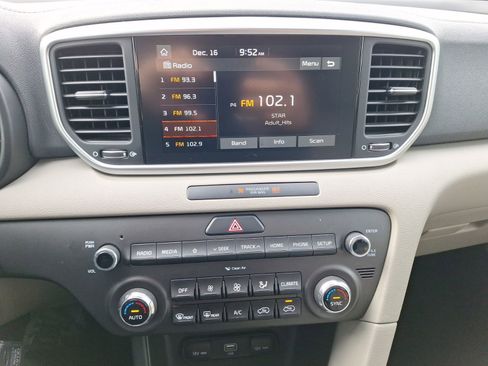 Used 2021 Kia Sportage LX w/ LX Fwd Popular Package image 27