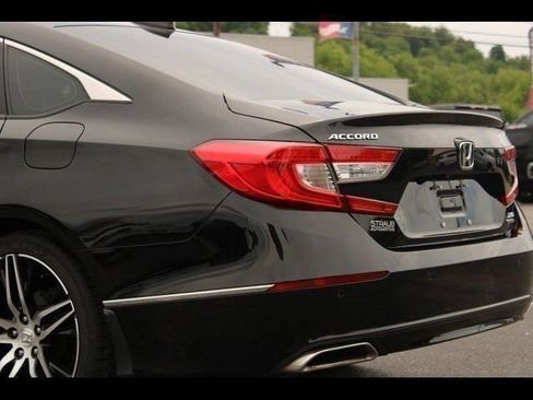 Used 2021 Honda Accord Touring image 7