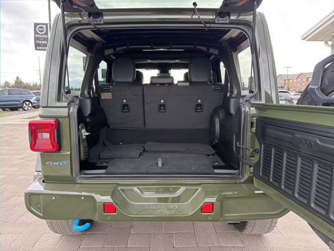 Used 2024 Jeep Wrangler High Altitude AWD/4WD image 9